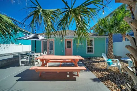 Peachy Palm by AvantStay Huge Private Pool