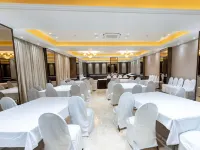 West End Hotel Hotels near SNDT