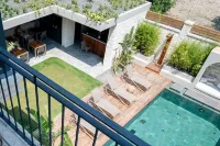 Derin Alacati - Private Pools