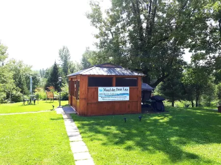 Motel des Deux Lacs Отели в г. Шефор