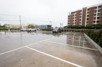 巴隆別墅 - 停車場