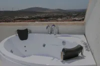 Avalon Alaçatı - Hot Tub