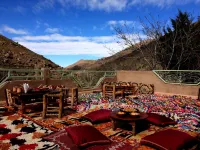 Go to the Vallees - 2-Star