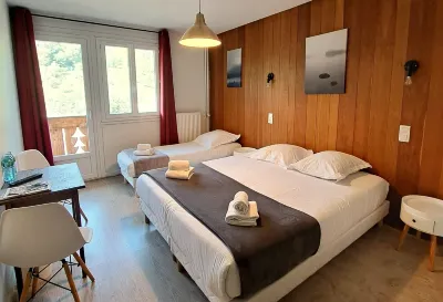 Hôtel les Mouflons Hotels in Picherande