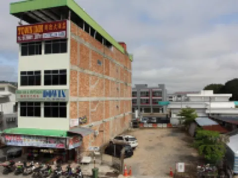 Town Inn Hotel - Rainforest Hotels in Jerantut