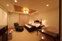 Hotel Fine Garden Matsuzaka III Hotels in Matsusaka