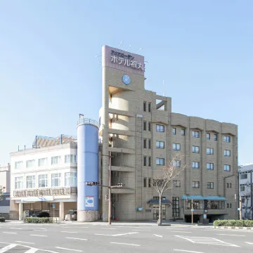 福丸水上花園大酒店 鄰近櫻島渡輪鹿兒島港乘船售票處的酒店