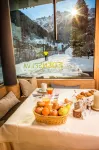Mountain Design Hotel Eden Selva - breakfast