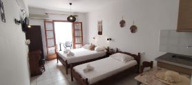 Kapetanos Rooms