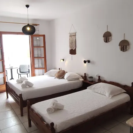 Kapetanos Rooms