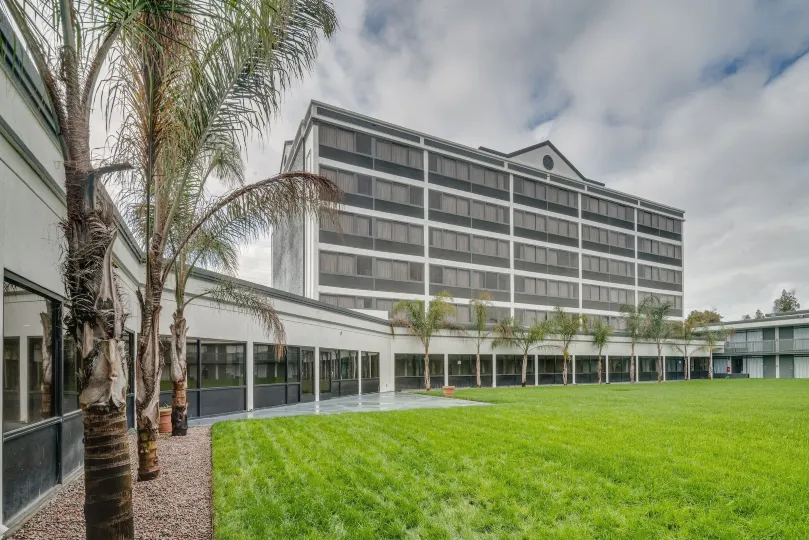Radisson Hotel Oakland Airport