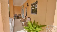 ClarenceVille Villa Apartments Hoteles en Corinth