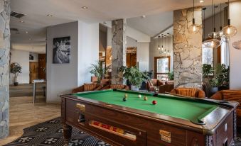 Royal Ours Blanc Boutique Hôtel & Spa