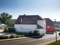 Bei Zwillings Hotel & Restaurant فنادق في Neuklingenberg