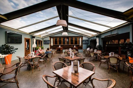 The Glenferrie Hotel Отели рядом с достопримечательностью «Университет Мельбурн»