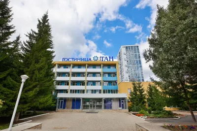 Tan Hotel