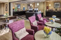 Hampton Inn & Suites Palm Desert - breakfast