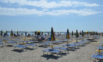 Peacefully Located Apartment in Gatteo Near Sea - Housity