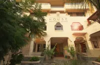 The House Boutique Suites