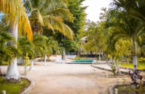 รอยัล ปาล์ม บาคาลาร์ คาบาญาส & ลากูน คลับ