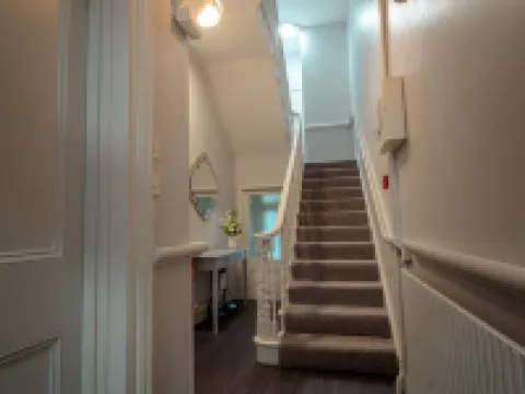 アナベルズ ゲストハウス バースのホテル