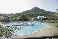 Dangau Resort Singkawang Hotel di Pasiran