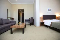 Tskaltubo Plaza Hotel Отели в г. Зеда Горди