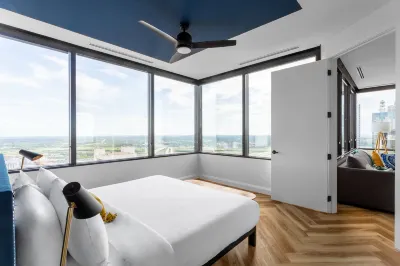 Mint House Dallas - Downtown Hotels near Perot Museum of Nature and Science