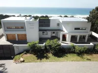 Ocean Vista Boutique Guest House - Pools