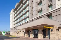 Holiday Inn Chicago Oakbrook Hotels in Oak Brook
