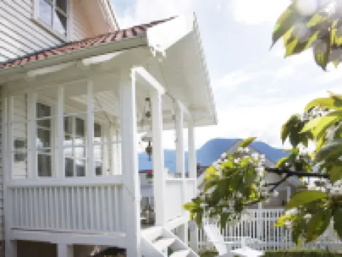 Villa Solvorn Hotels in Luster