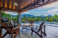 Kaluma Macaw Farmstay Villa