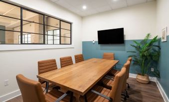 Sosuite 1BR Corner Loft w Park View Gym Lounge