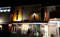 Rama Transito Hotel Hotels near Pasting Sanggeng