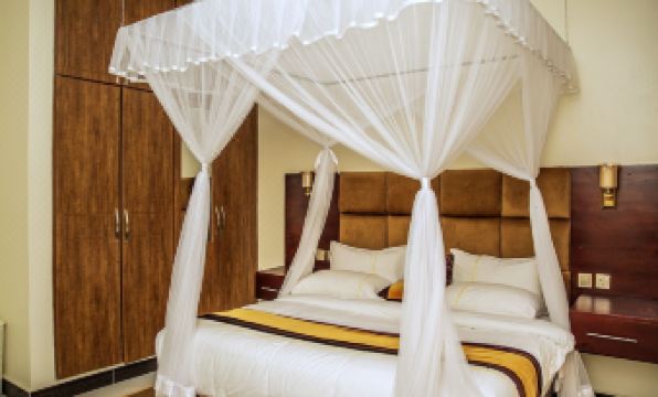 Beautiful 2-Bedroom Apartment in Entebbe - Housity