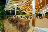 Beach Heaven Guraidhoo Hotels in Maadhoo