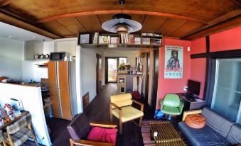 Yawp! Backpackers - Hostel