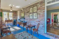Cedars of Williamsburg Bed & Breakfast - Desayuno
