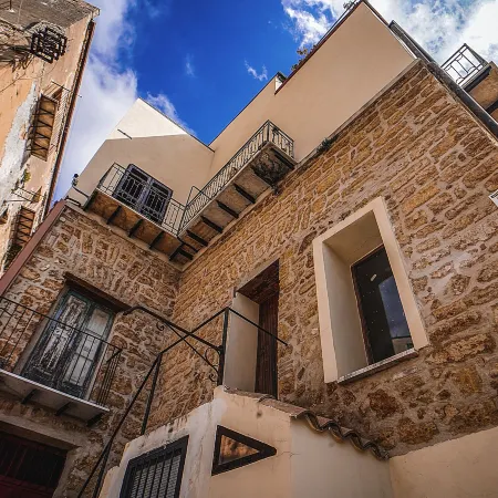 Casa Lerux