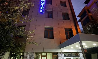 City Blue Hotel