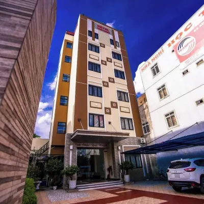 Noblesse Hotel Unggulan Photos