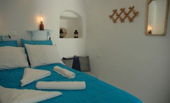 Black Rock Traditional Rooms