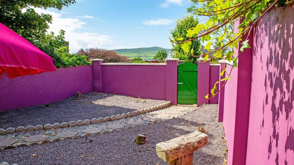 Dingle Town Holiday Home by Trident Holiday Homes