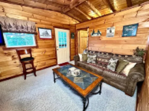 Cove Creek Overlook - Secluded Mountain Retreat with Stunning Views