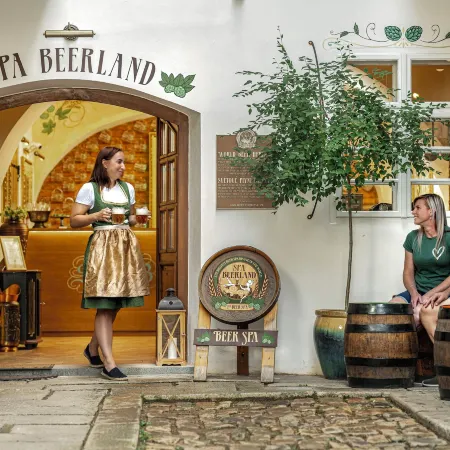 Spa Beerland - At The Golden Lamb