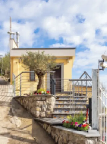 Regina Vittoria Relais EcoSmart Luxury Home Spa - de Vivo Realty