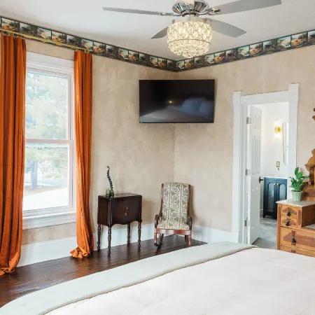 Blue Ridge Abbey Bed & Breakfast