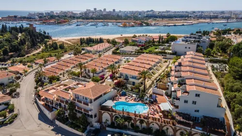 32 Vila castelo Casa Figueira - GREAT TOWNHOUSE Hotels in Ferragudo