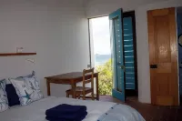 Paradys Oceanfront Submarine-style Holiday Home in Langebaan