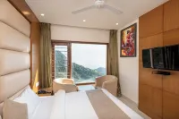 Shining Hills by Lawrence Hotels - balcony